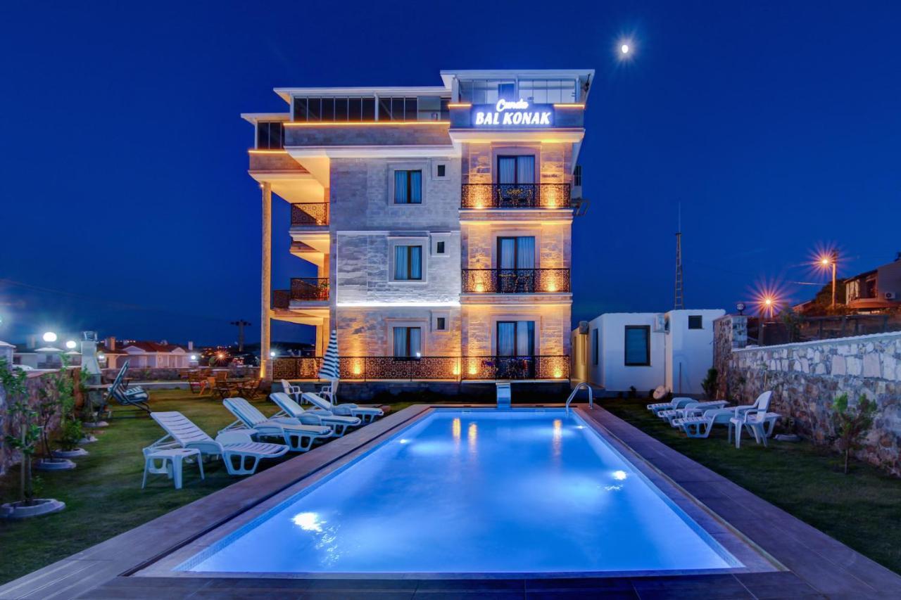 Cunda Bal Konak ไอวาลิค ภายนอก รูปภาพ