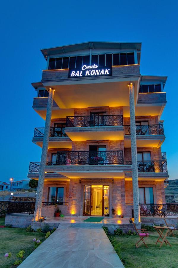 Cunda Bal Konak ไอวาลิค ภายนอก รูปภาพ