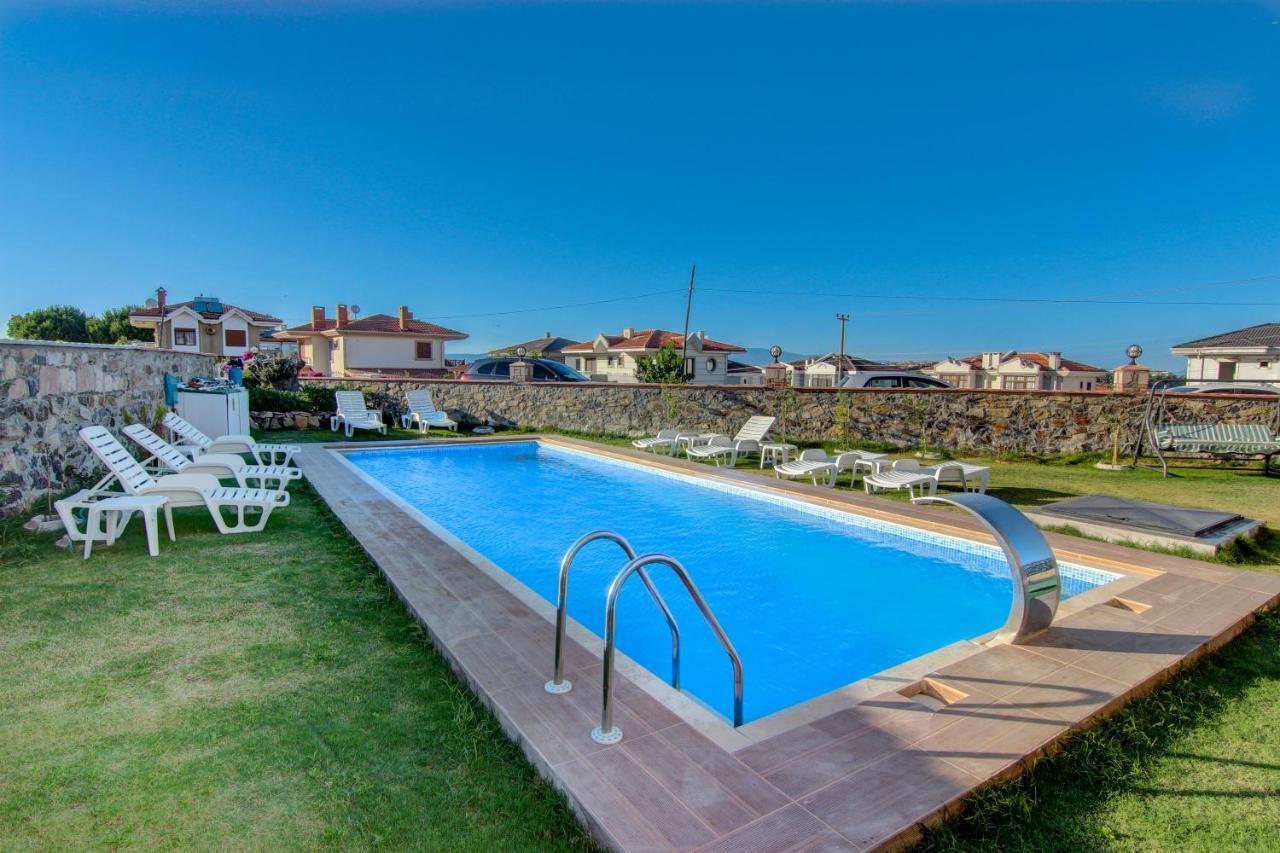 Cunda Bal Konak ไอวาลิค ภายนอก รูปภาพ